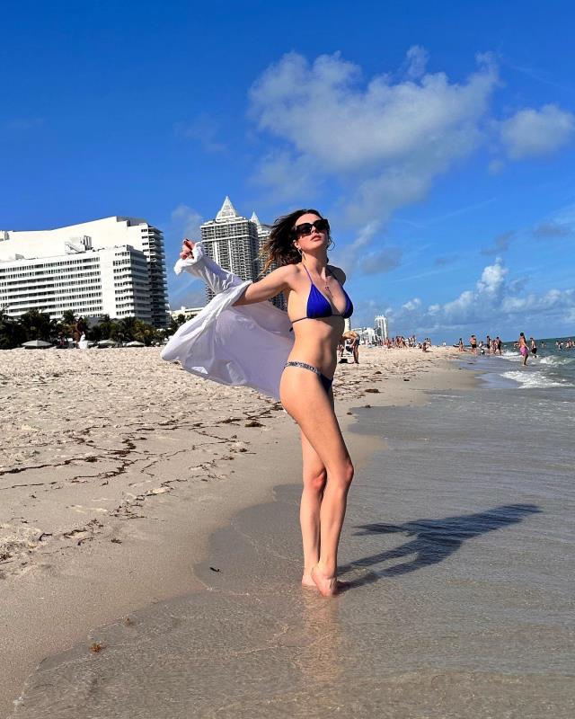 Melis Sezen, Miami sahillerini kasıp kavurdu