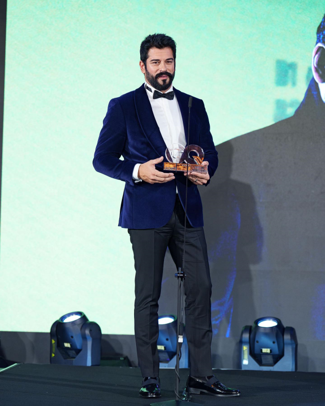 GQ Türkiye Men Of The Year ödülleri sahiplerini buldu! Kırmızı halıda şıklık yarışı yaşandı