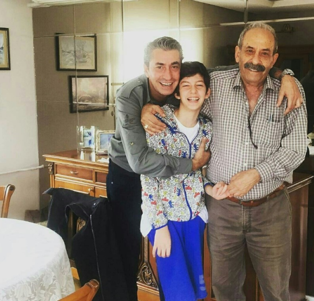 Oyuncu Erkan Petekkaya'nın babası vefat etti